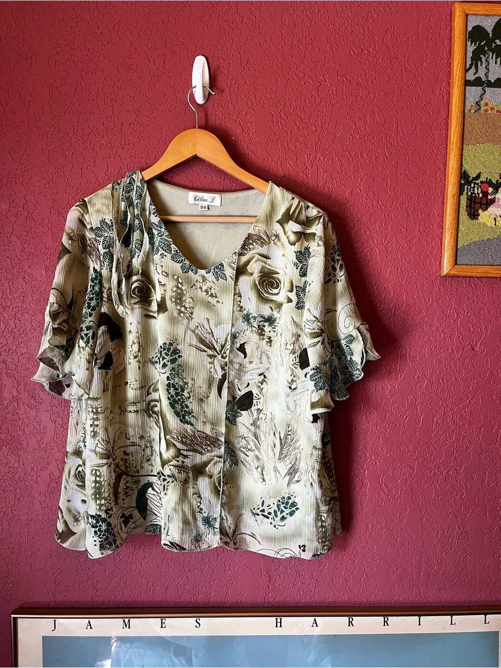 Céline L. Green Floral V-Neck Ruffle Sleeve Top
